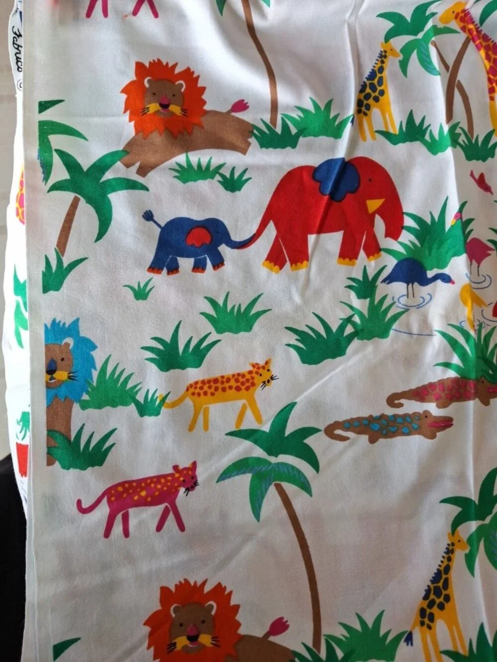 Vintage Fun Zone by Hoffman California Fabric Colorful Zoo Animals 60